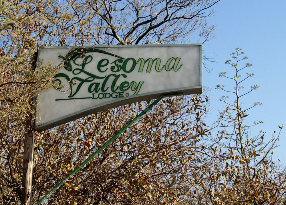 Lesoma Valley Lodge Kasane Esterno foto