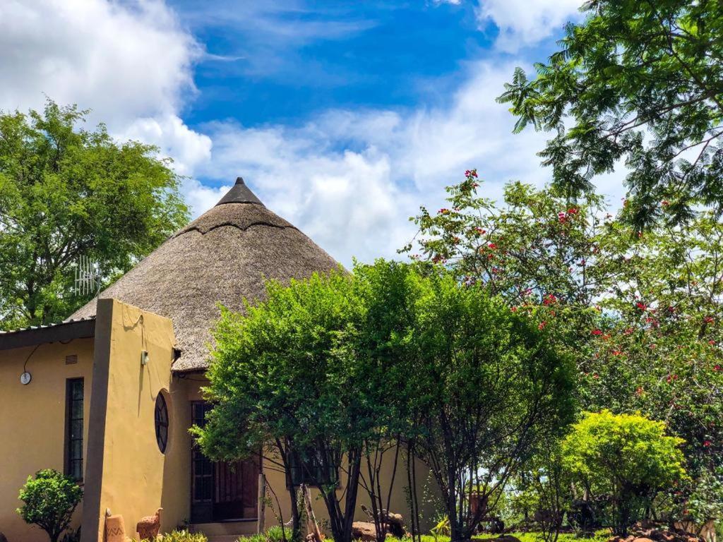 Lesoma Valley Lodge Kasane Esterno foto